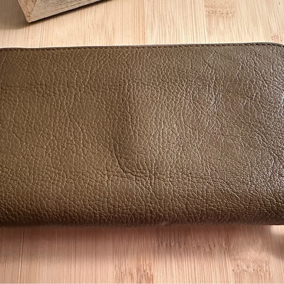 Chloé Lily leather continental zip around wallet - Picture 4 of 8